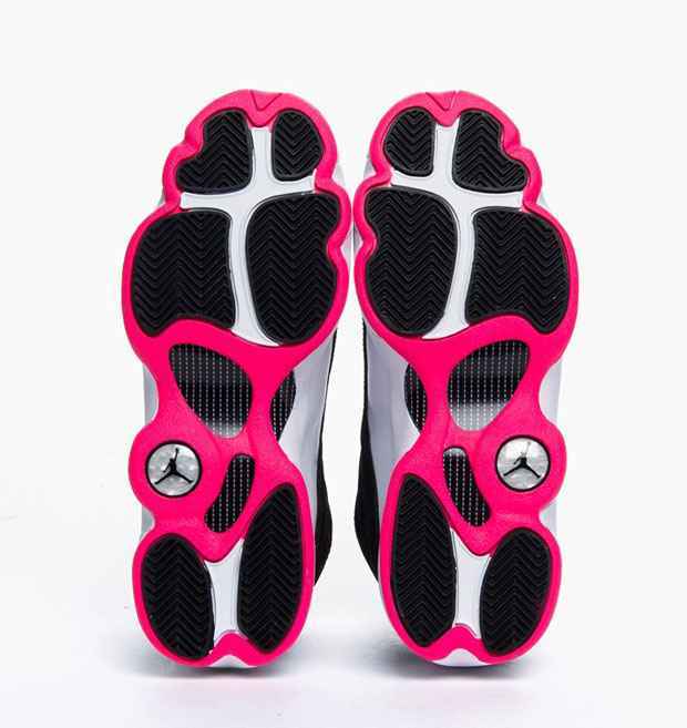 air-jordan-13-gs-black-hyper-pink-white-04