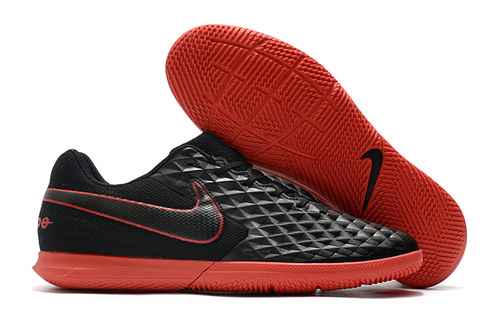 Arrivo Nike Legend VIII Club IC 3945