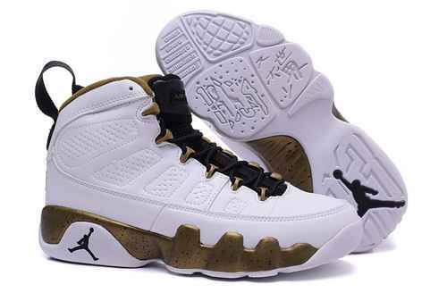 Jordan9 nuova combinazione di colori 813