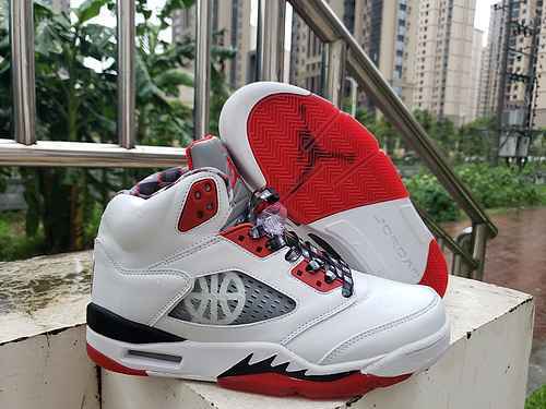 Air Jordan 5 Quai 54 Jordan Dan 5th Generation Nuovo colore abbinato Scarpe da uomo 4047