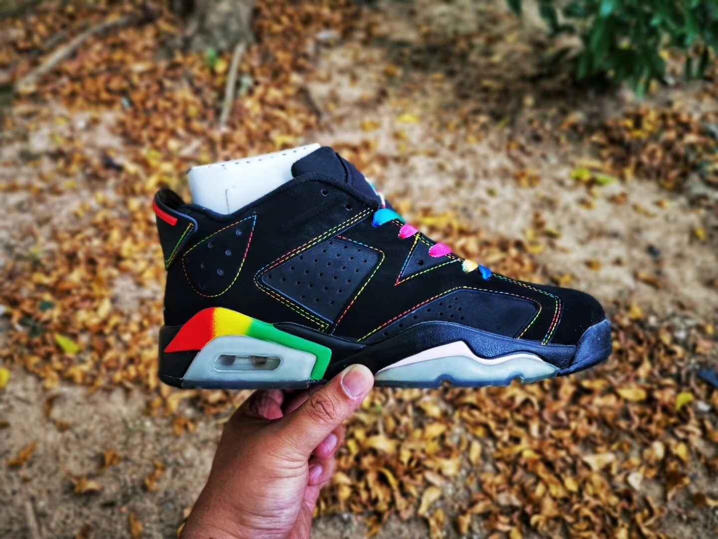 Air Jordan 6  黑七彩低帮二层36----47 (1).JPG