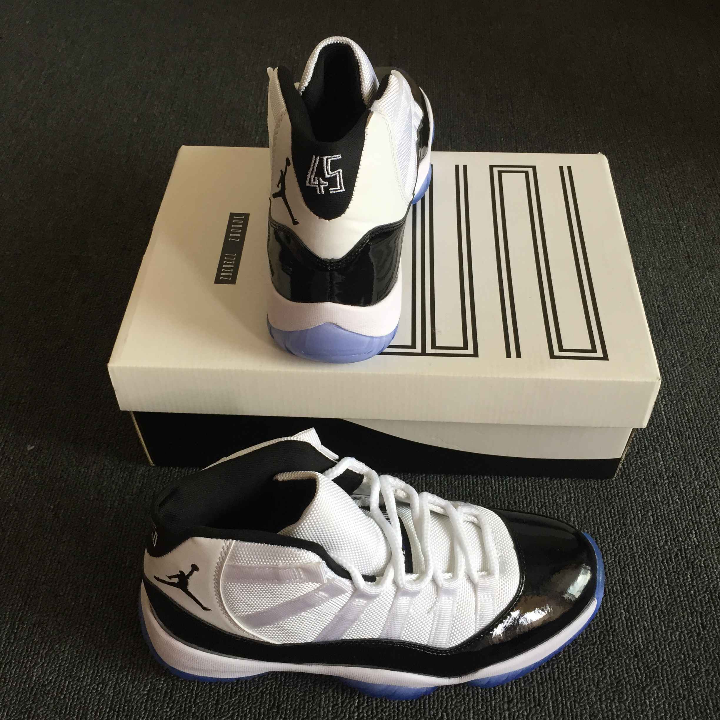 Air Jordan 11 “Concord” 019.jpg