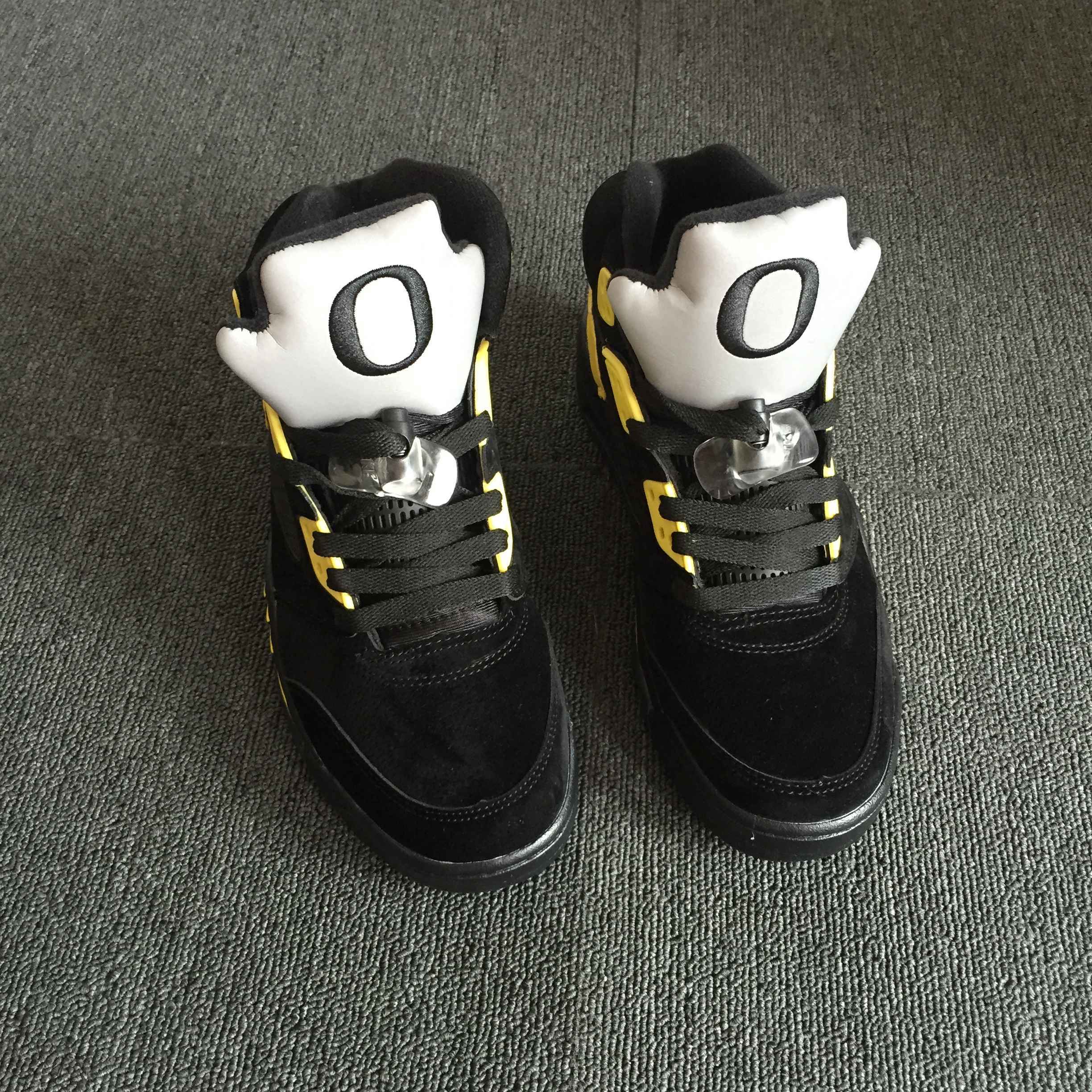 Air Jordan 5“Oregon”PE 6.jpg