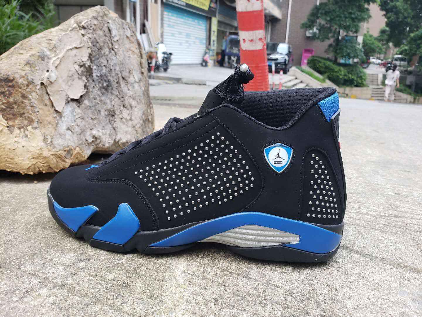 Supreme x Air Jordan 14 黑蓝钻石 (1).jpg