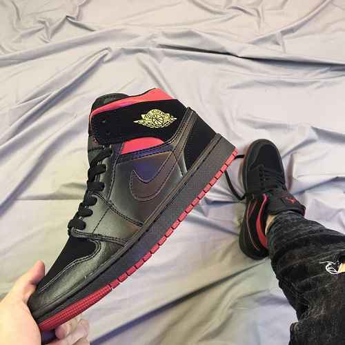 Jordan1 Nero Rosso Giallo Ultimo Colpo 36 47 Con Mezza Taglia