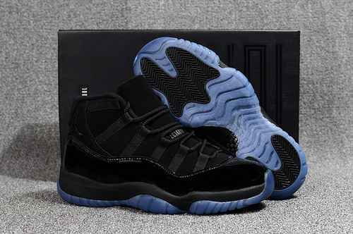 Air Jordan 11 Cap And Gown Premium Materiali importati originali 40 405 41 42 425 43 44 445 45 46 47