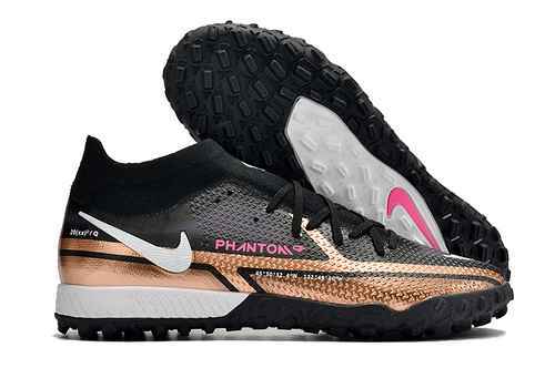 Arrivata Nike Phantom GT Pro TF3945