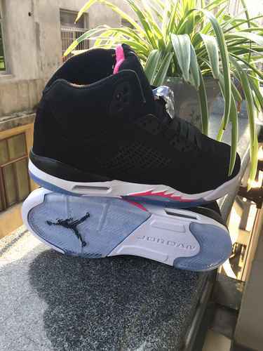 Air Jordan 5 GS Deadly Pink AJ5 Nero e Bianco Polvere 3640