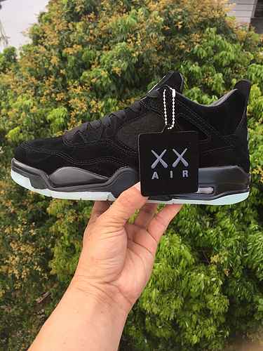 KAWS x Air Jordan 4 True Super A Quality 40 47 disponibile in mezza misura