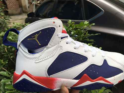 AJ7 nuova combinazione di colori Spedizione Olympic 3640