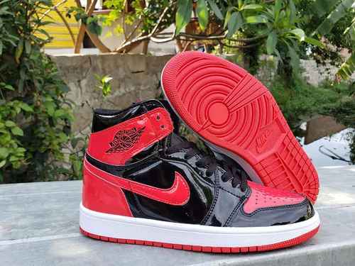 AIR JORDAN1 Scarpe Jordan 1 Nero Rosso Specchio da uomo spedite 4047