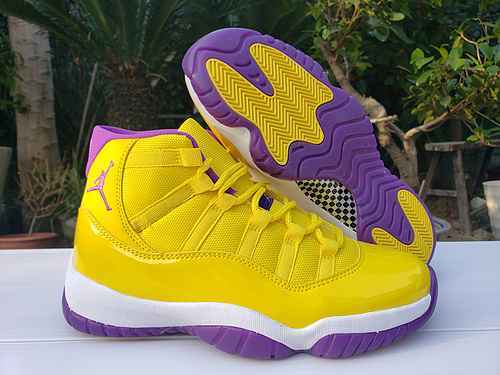 AIR JORDAN11Jordan 11a generazione Kobe commemorative gialloviola scarpe da uomo 4047 spedite