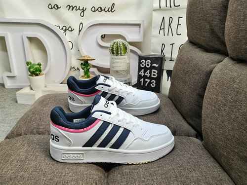 173 Scarpe da tavola casual Dadidad Courtbeat Questa sneaker lifestyle si ispira alla ricca storia d