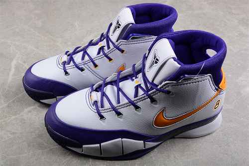 Nike Kobe 1 Protro Think 16 Close Out Kobe 1 Vintage Scarpe da basket Scarpe da basket da combattime