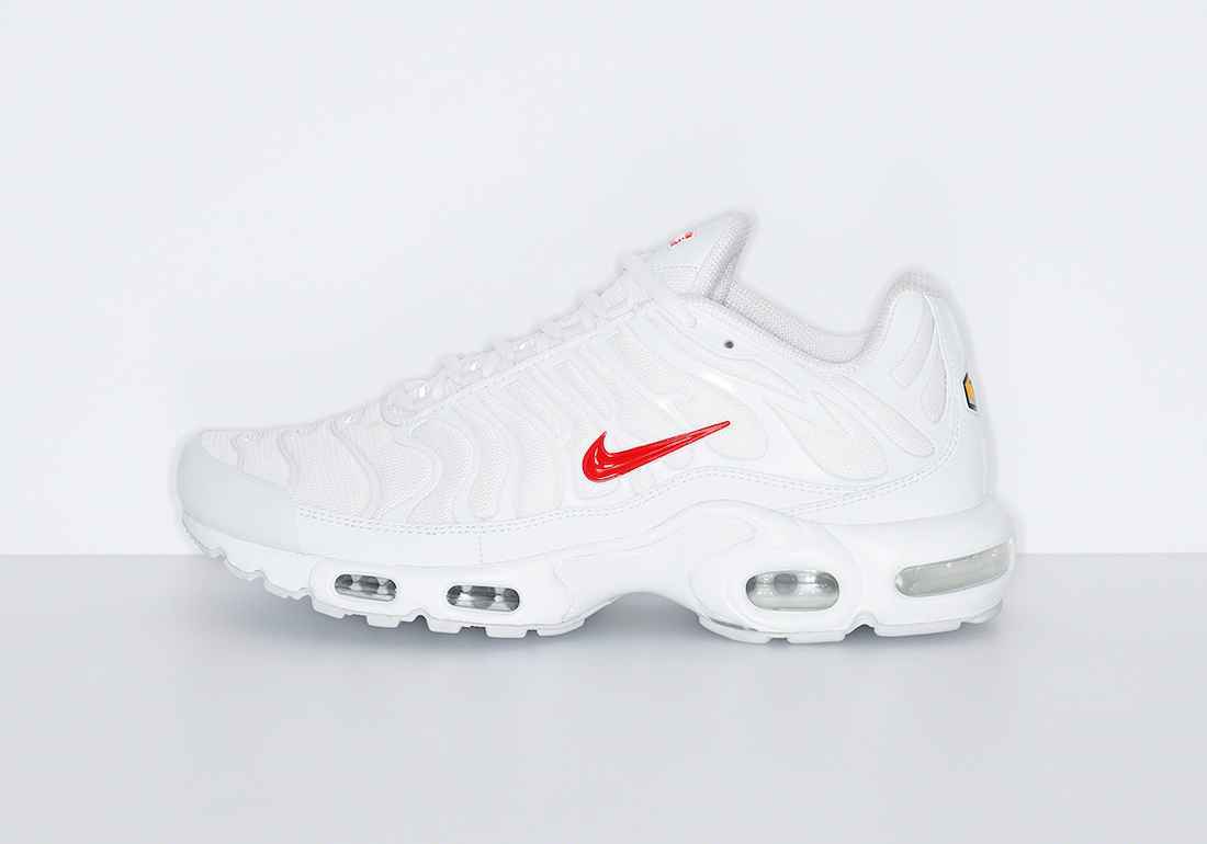 Supreme-Nike-Air-Max-Plus-White-Red-Release-Date-1.jpg