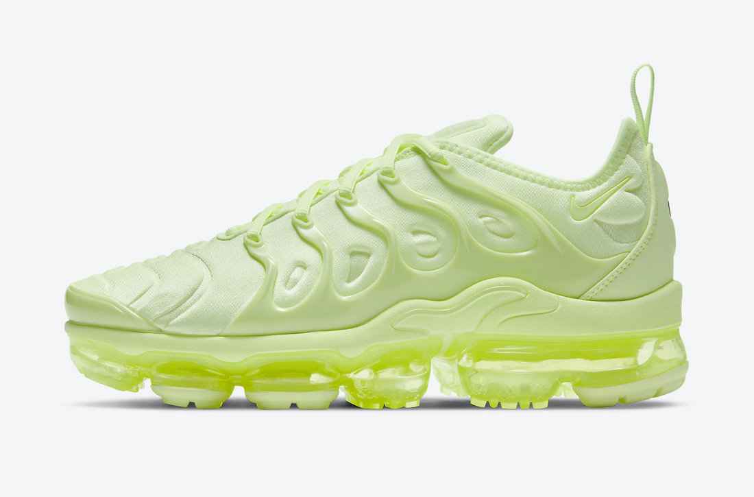 Nike Air VaporMax Plus “Barely Volt” DJ3023-700 36-40 (2).jpg