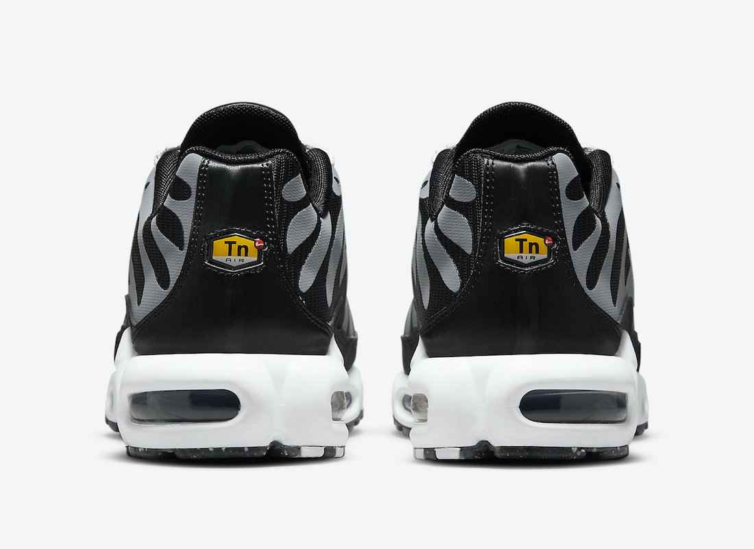 Nike-Air-Max-Plus-DM2466-001-Release-Date-3.jpg