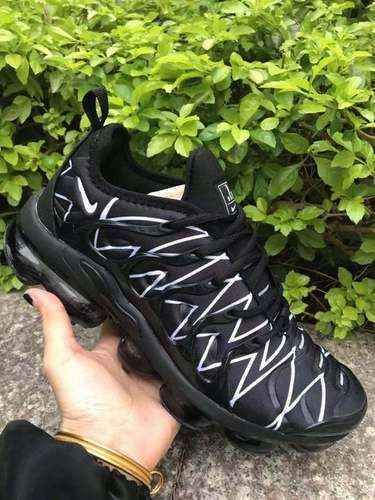 Scarpa da corsa con cuscino d'aria grande Nike Air Vapormax Plus TN 3645