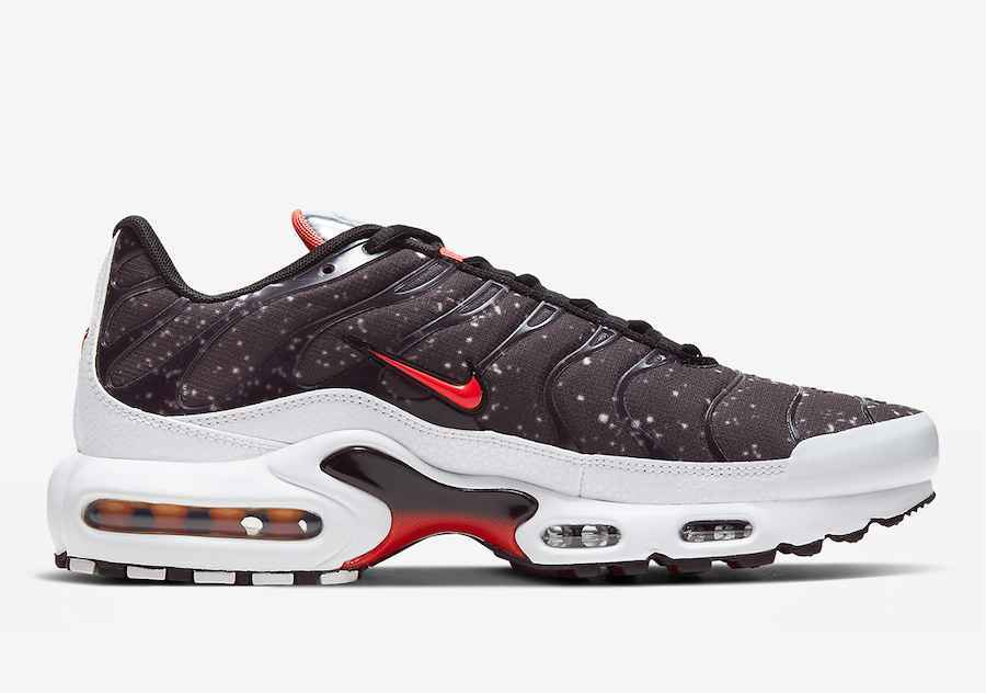 Nike-Air-Max-Plus-Supernova-Galaxy-CW6019-001-Release-Date-2.jpg