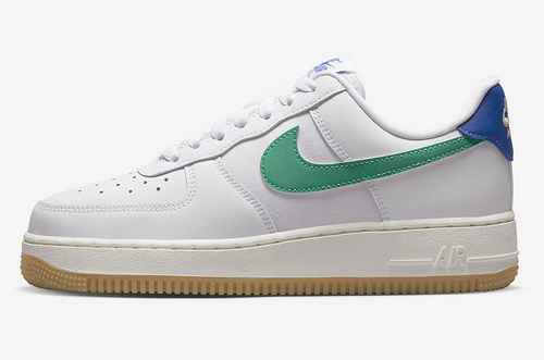 Nike Air Force 1 Low DD8959110 3645 con mezza taglia