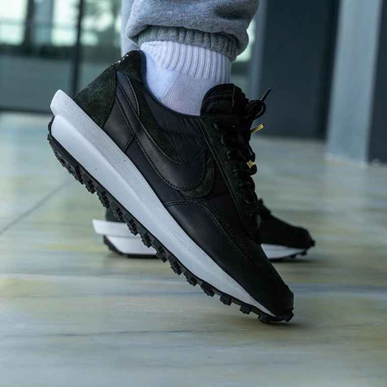 sacai-Nike-LDWaffle-Black-Nylon-BV0073-002-Release-Date-On-Feet-5.jpg