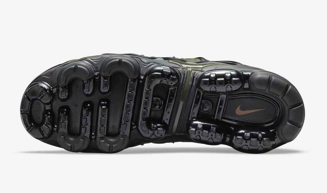 Nike Air VaporMax Plus DQ4688-300 39-46 (3).jpg