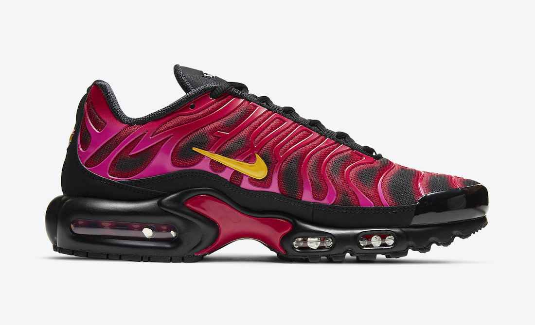 Supreme-Nike-Air-Max-Plus-Fire-Pink-DA1472-600-Release-Date-2.jpg