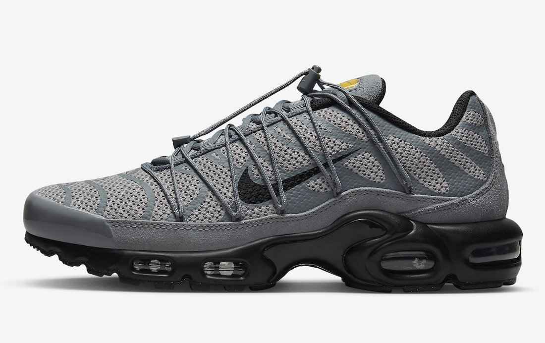 Nike-Air-Max-Plus-Grey-Reflective-FD0670-002-Release-Date.jpeg