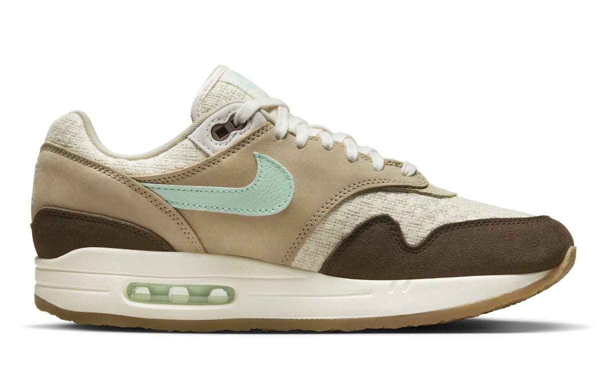 Nike-Air-Max-1-Crepe-Hemp-2022-FD5088-200-Release-Date-3 (1).jpeg