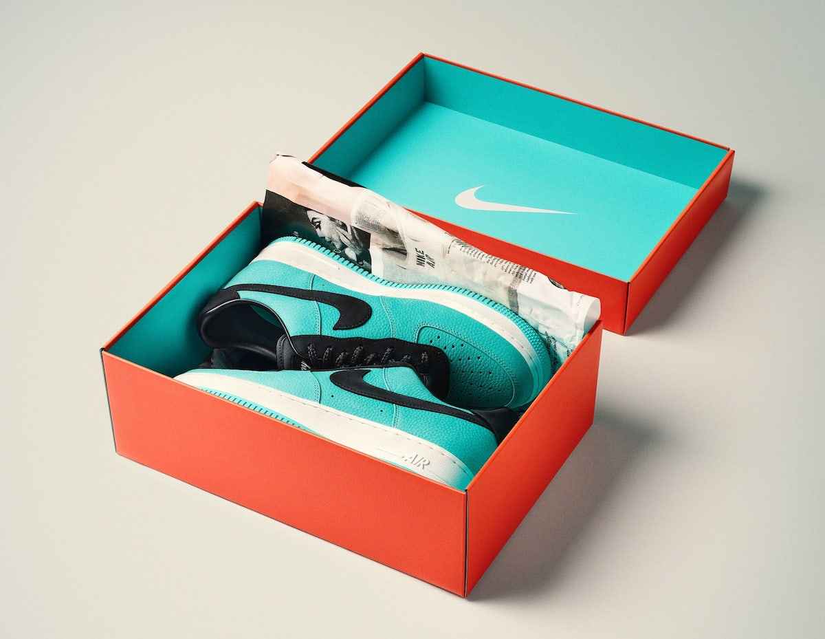 Tiffany-and-Co-Nike-Air-Force-1-1837-Tiffany-Blue-2.jpeg