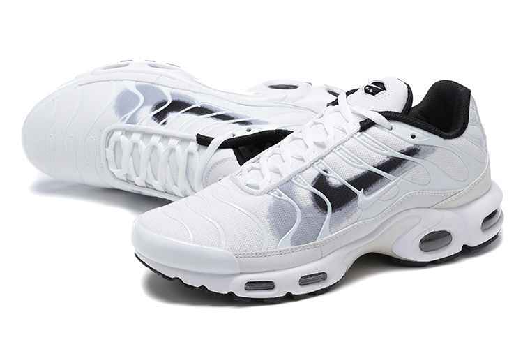 Nike Air Max Plus FD0658-100 40-46 (4).jpg