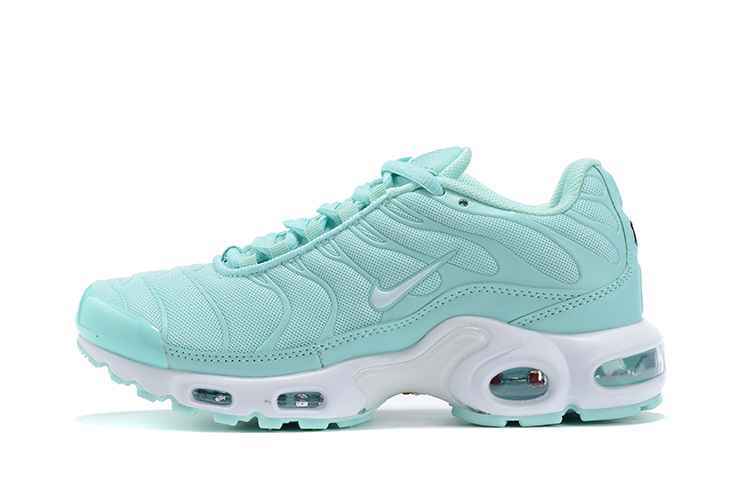 Nike WMNS Air Max Plus  (3).jpg