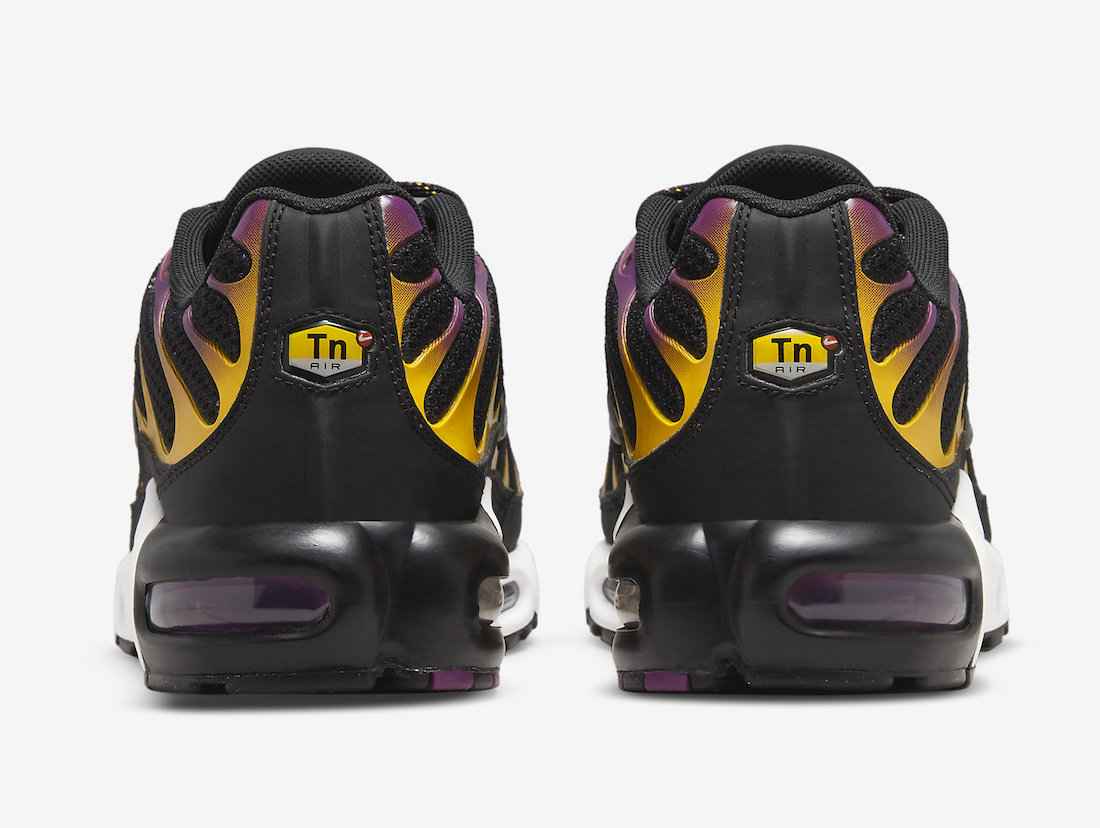 Nike-Air-Max-Plus-DX2663-001-Release-Date-5.jpeg