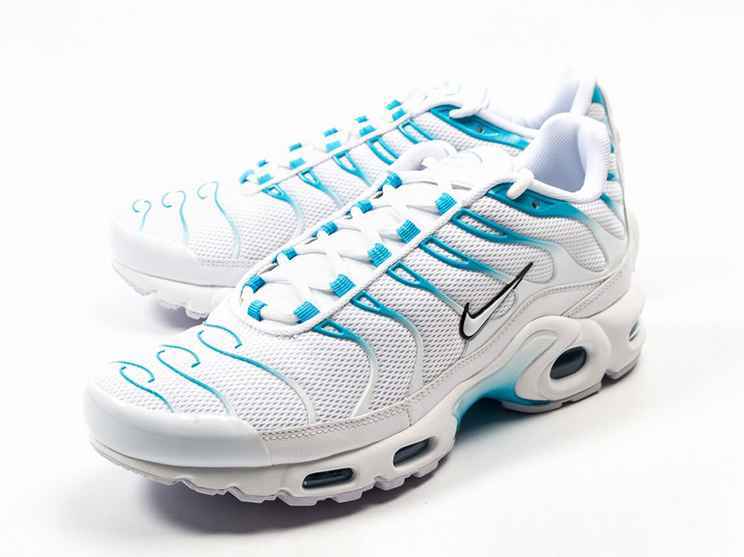 nike-air-max-plus-blue-fury-852630-105-4.jpg