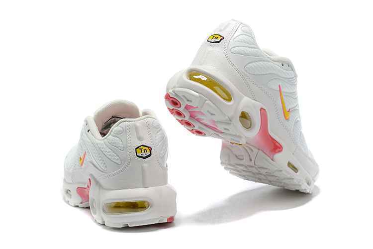 Nike Air Max Plus CZ0373-100 36-40 (2).jpg