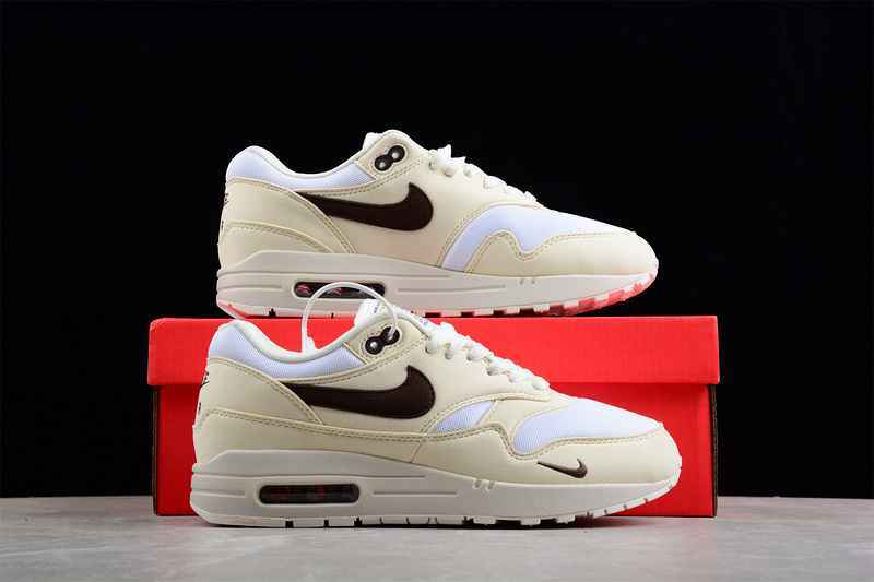 Nike Air Max 1 “Ironstone”DZ4494-100 36-47 带半码 (2).jpg