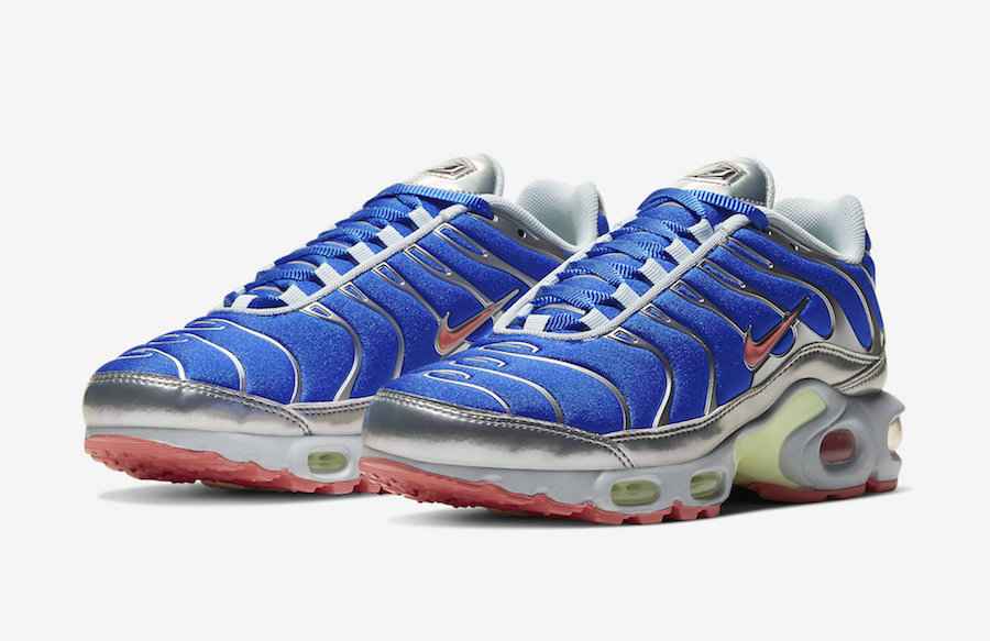 Nike-Air-Max-Plus-Blue-Metallic-Silver-CU4819-400-Release-Date-4 (1).jpg