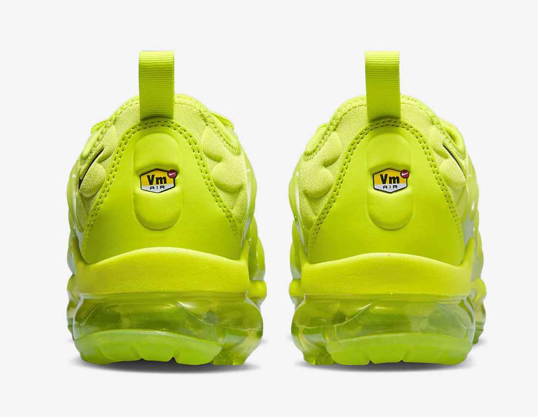 Nike-Air-VaporMax-Plus-Volt-Tennis-Ball-DX1784-300-Release-Date-5.jpeg