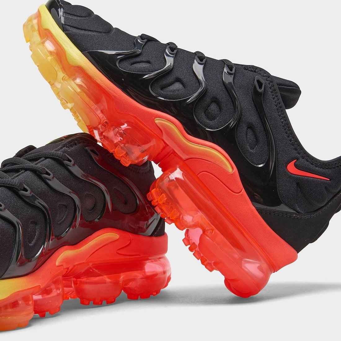 Nike-Air-VaporMax-Plus-Fresh-DJ5525-001-Release-Date-5.jpg