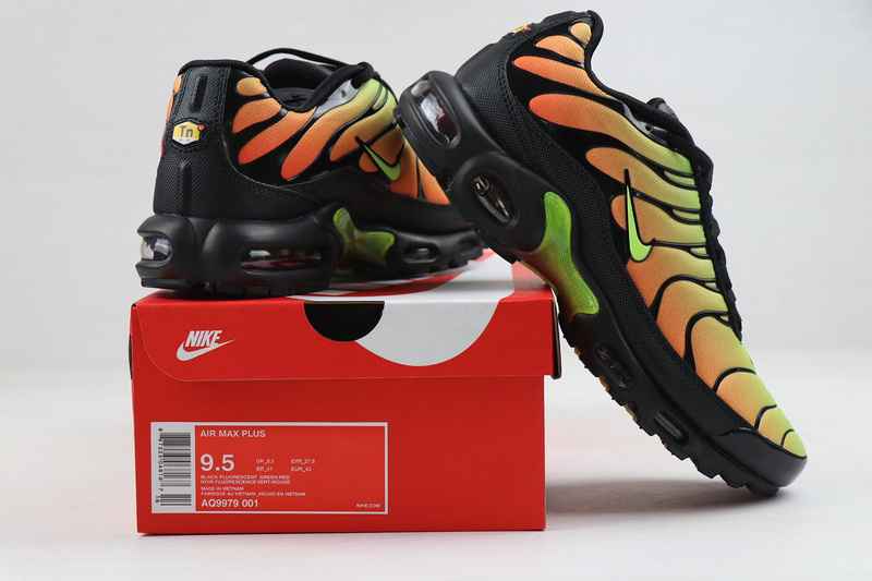 耐克 Nike Air Max Plus AQ9979-001 40-46共有5项 (3).jpg