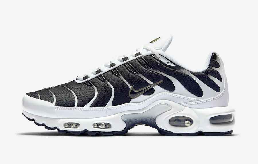 Nike-Air-Max-Plus-White-Black-Metallic-Pewter-CT1094-102-Release-Date.jpg