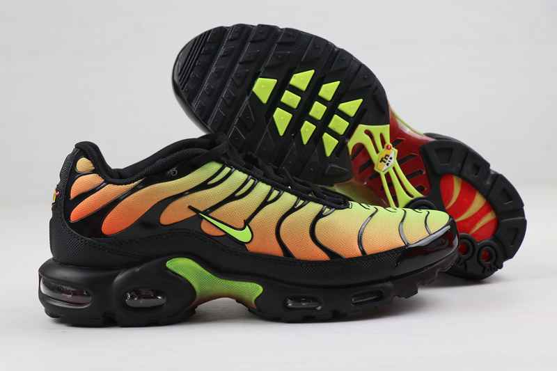 耐克 Nike Air Max Plus AQ9979-001 40-46共有5项 (2).jpg