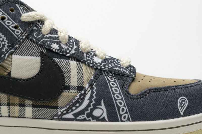 CT5053-001 Travis Scott x Nike SB Dunk  (22).jpeg