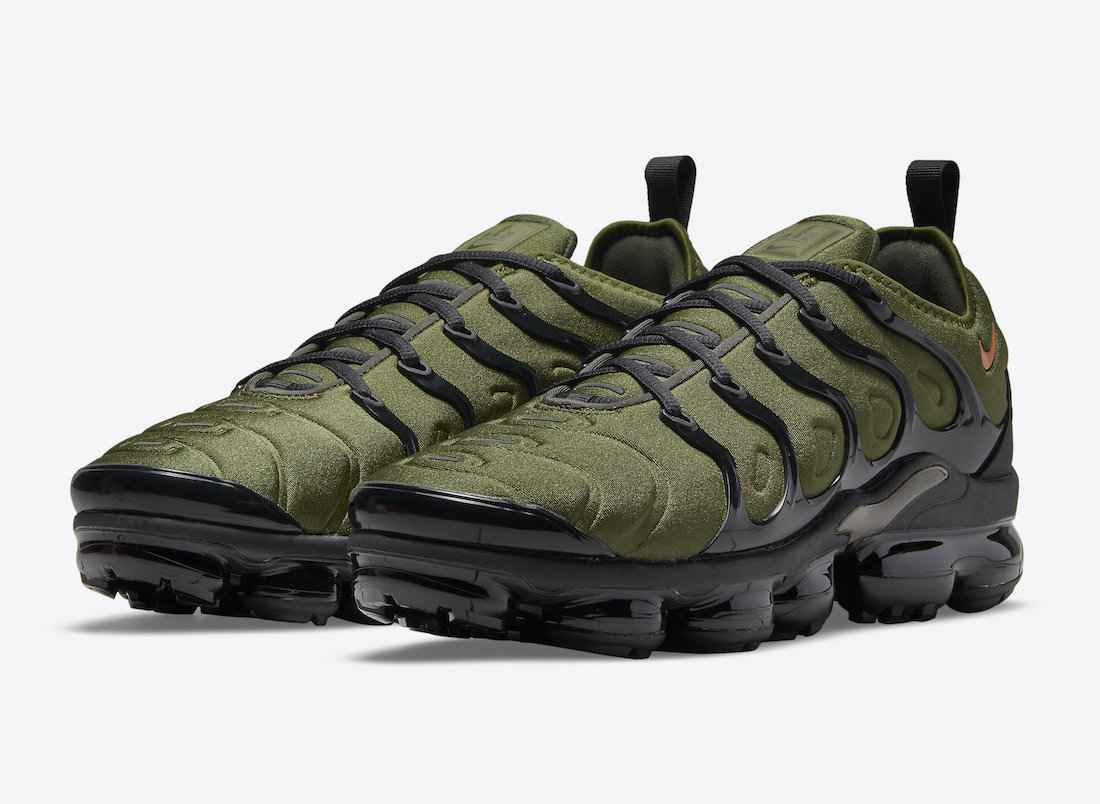 Nike Air VaporMax Plus DQ4688-300 39-46 (5).jpg