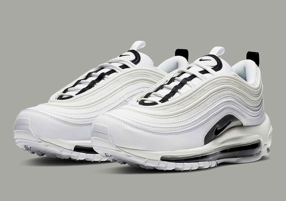 nike-air-max-97-womens-white-silver-black-921733-103-4 (1).jpg