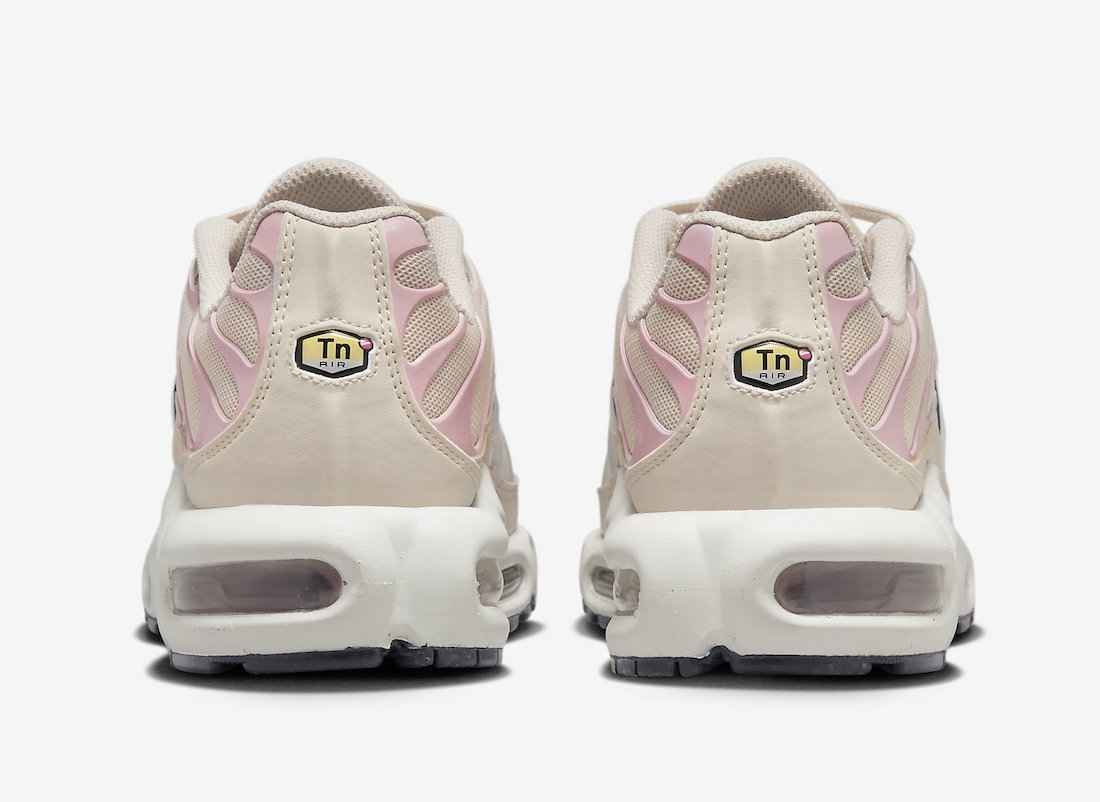 Nike-Air-Max-Plus-Sandrift-Pink-Oxford-DZ3671-102-Release-Date-5.jpeg