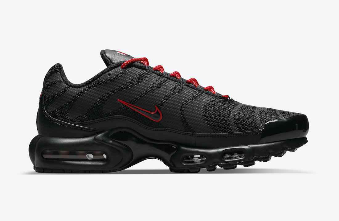 Nike Air Max Plus “Black Reflective”DN7997-001 40-46 (4).jpg