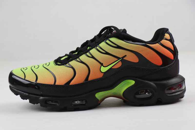 耐克 Nike Air Max Plus AQ9979-001 40-46共有5项.jpg