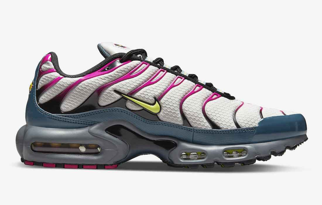 Nike-Air-Max-Plus-DH4776-002-Release-Date-2.jpeg