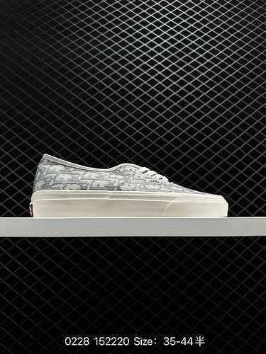 Vans X Dior ha collaborato per riferire sul grigio avanzato ️ Versione esclusiva dei pesi massimi di